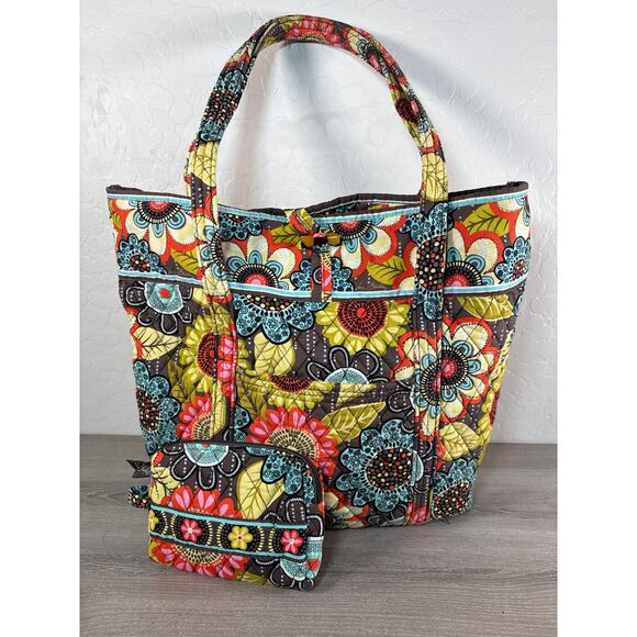 Vera Bradley Large Tote Flower Shower Retired 2014 Toggle/Loop Closure + Pouch - Picture 1 of 6
